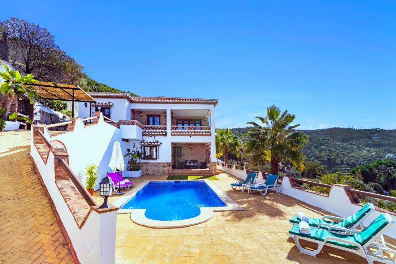 Holiday Home El Encinar อัลเกาซิน ภายนอก รูปภาพ