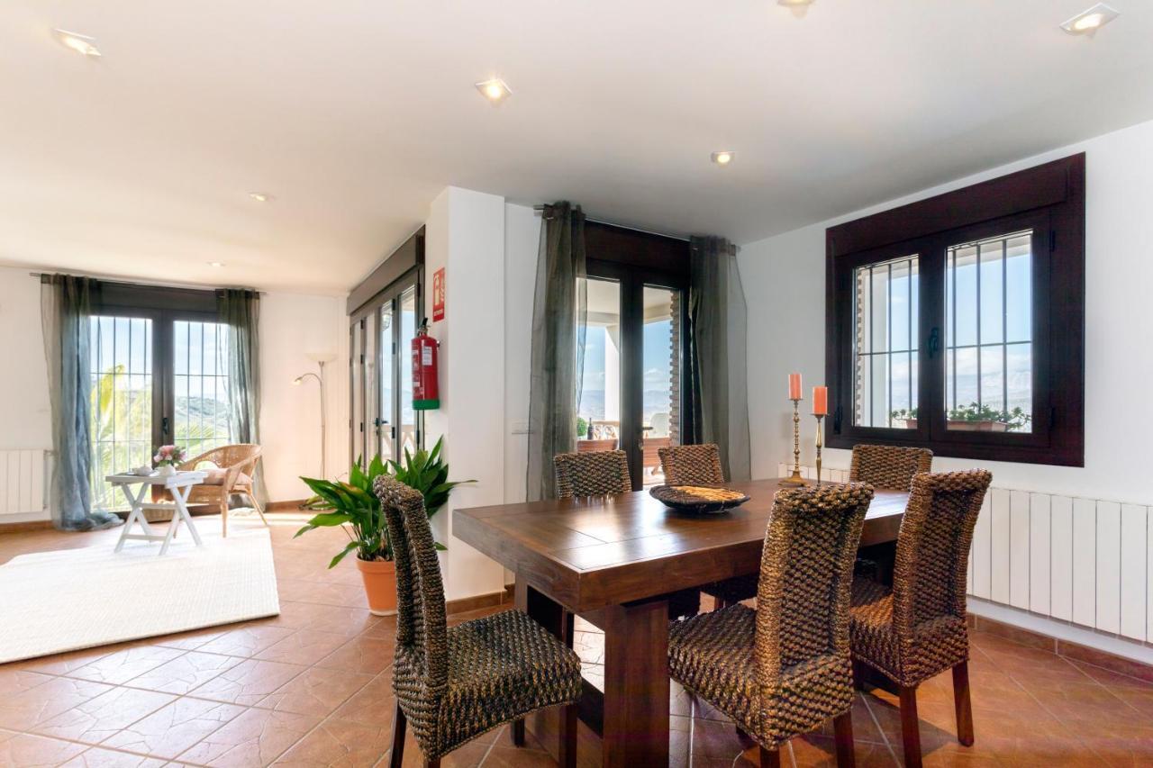 Holiday Home El Encinar อัลเกาซิน ภายนอก รูปภาพ