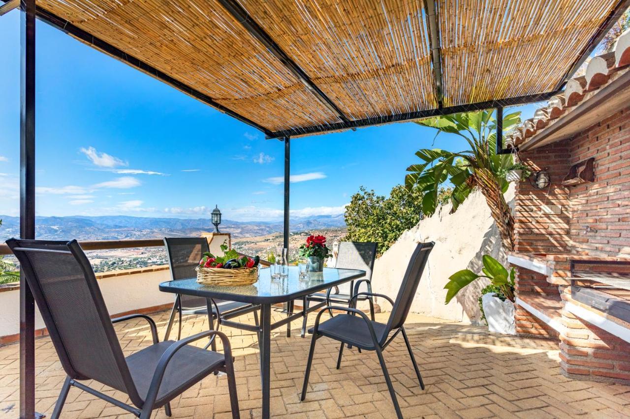 Holiday Home El Encinar อัลเกาซิน ภายนอก รูปภาพ
