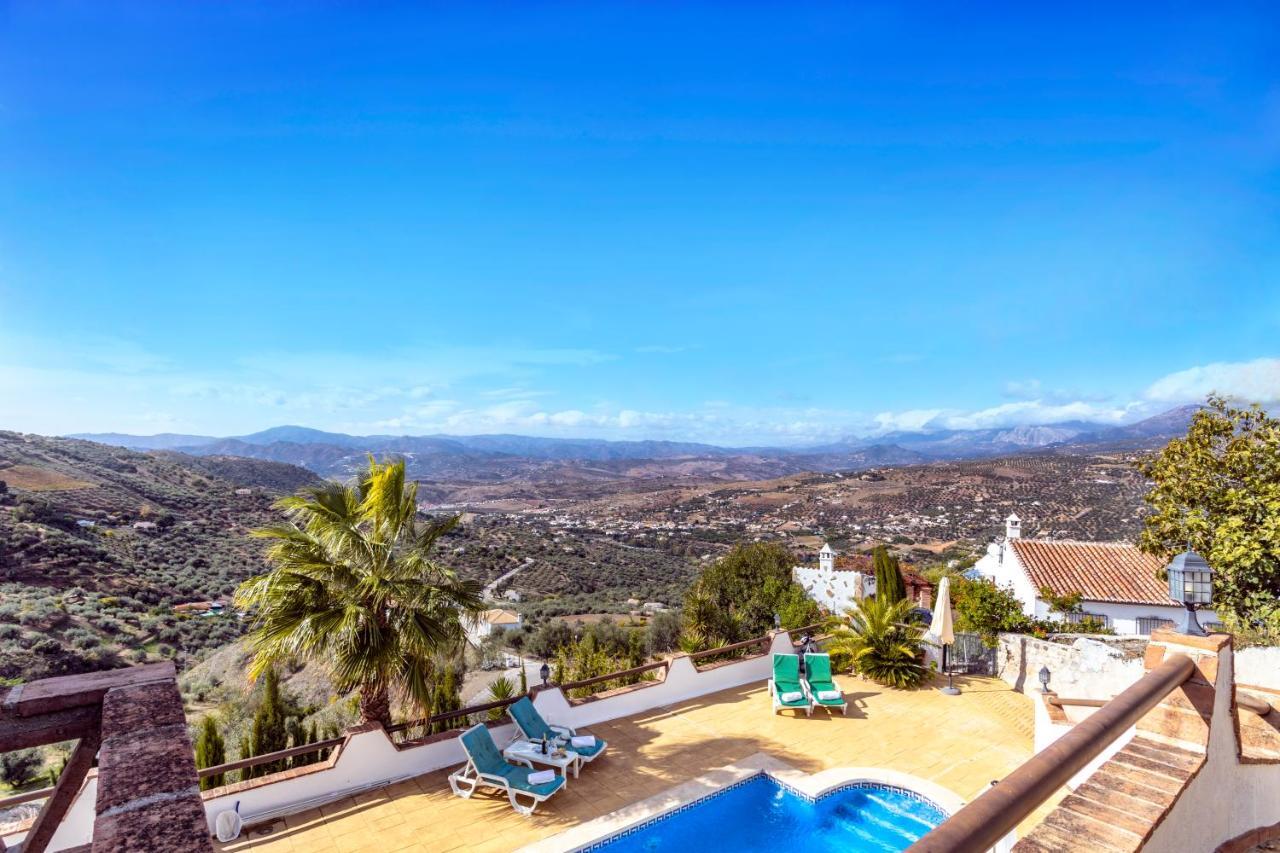 Holiday Home El Encinar อัลเกาซิน ภายนอก รูปภาพ